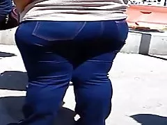 בוגרת עם כמה nalgotas