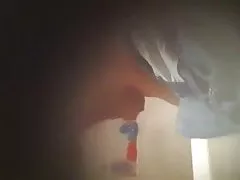 החותנת להתקלח